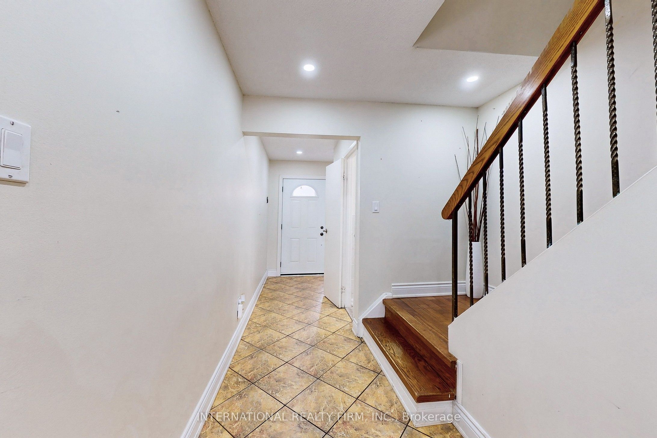 60 Hanson Road, #62