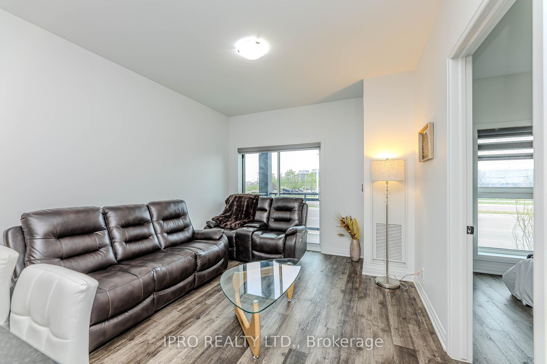 1 Bedroom Condo at 102 Grovewood Common, Oakville For sale
