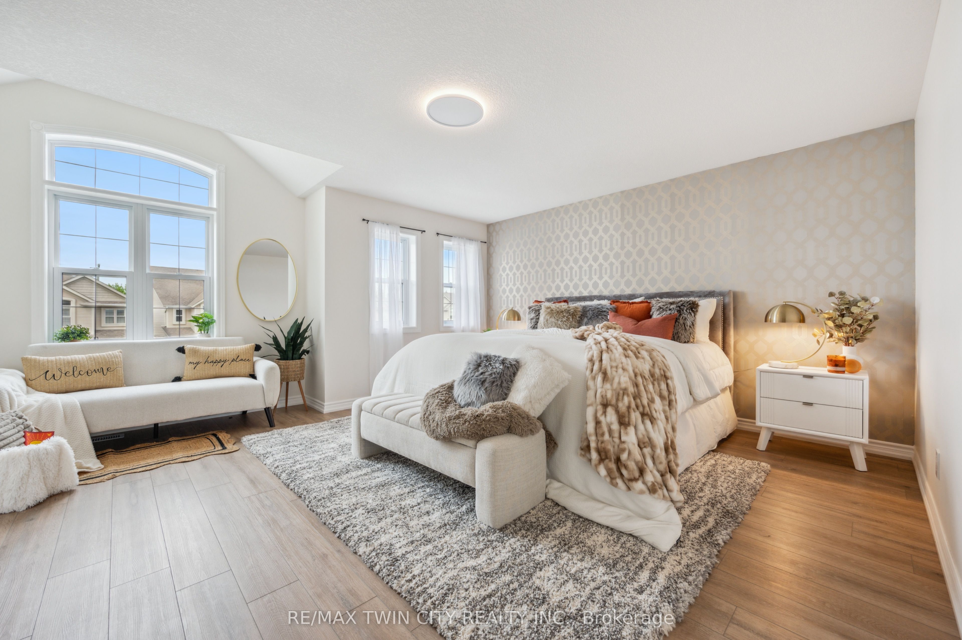 450 Applegate Court
