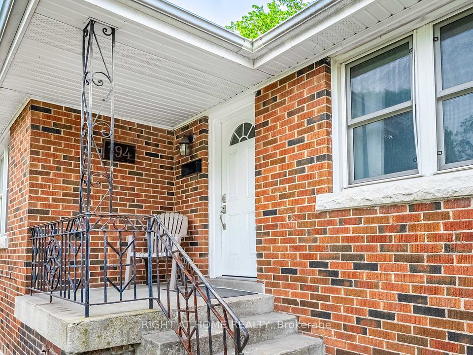 194 Cline Avenue, Hamilton, ON L8S 1X4