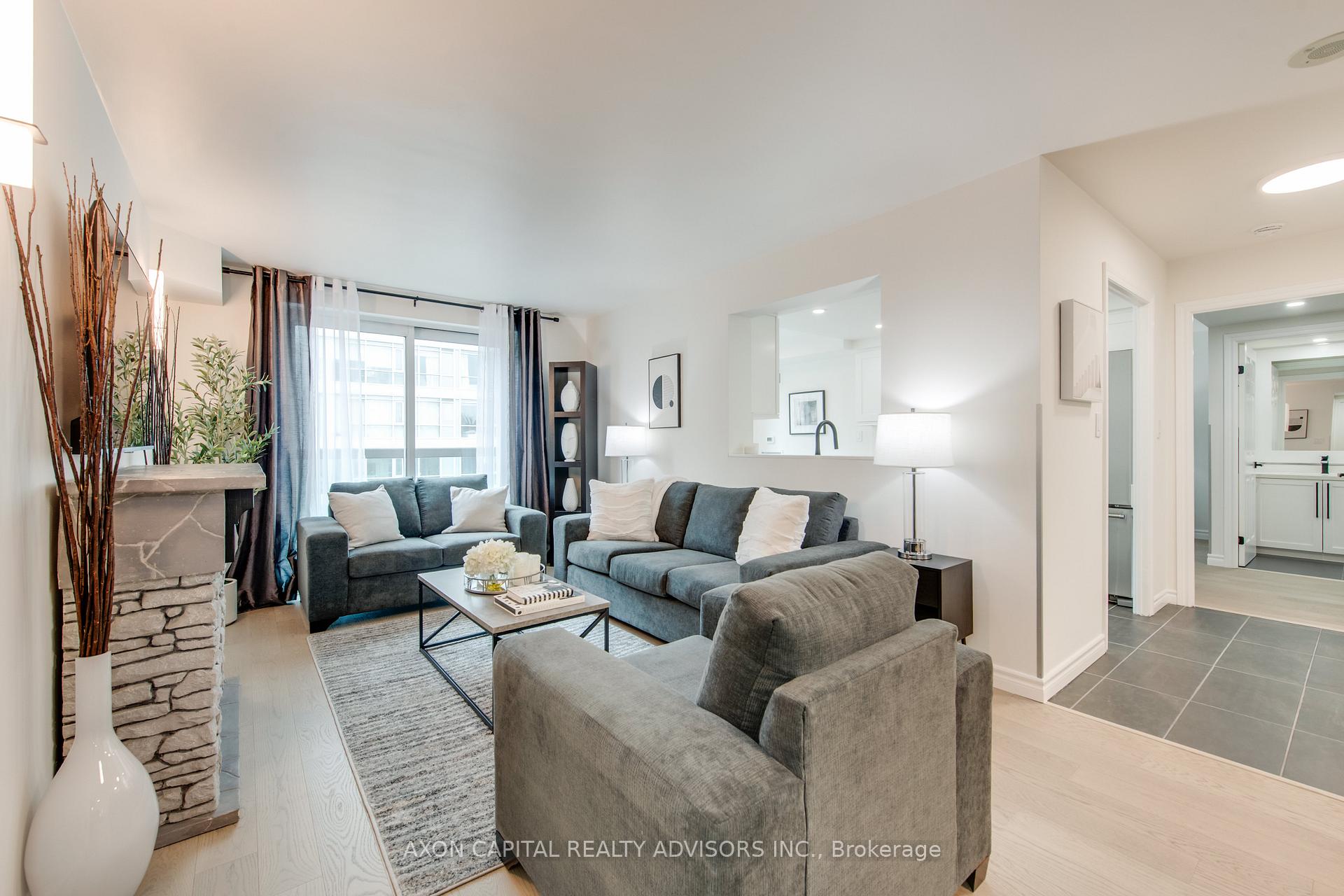 2 Bedrooms Condo at 168 Simcoe, Toronto For sale