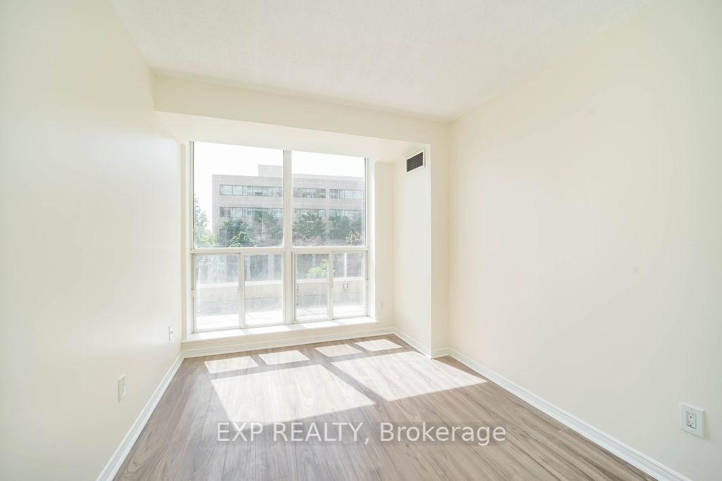 2 Bedrooms Condo at 410 Mclevin, Toronto For sale