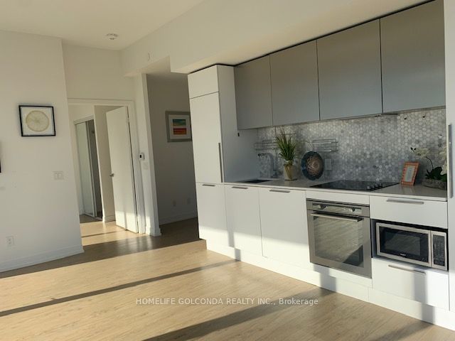 85 Wood Street, #2216