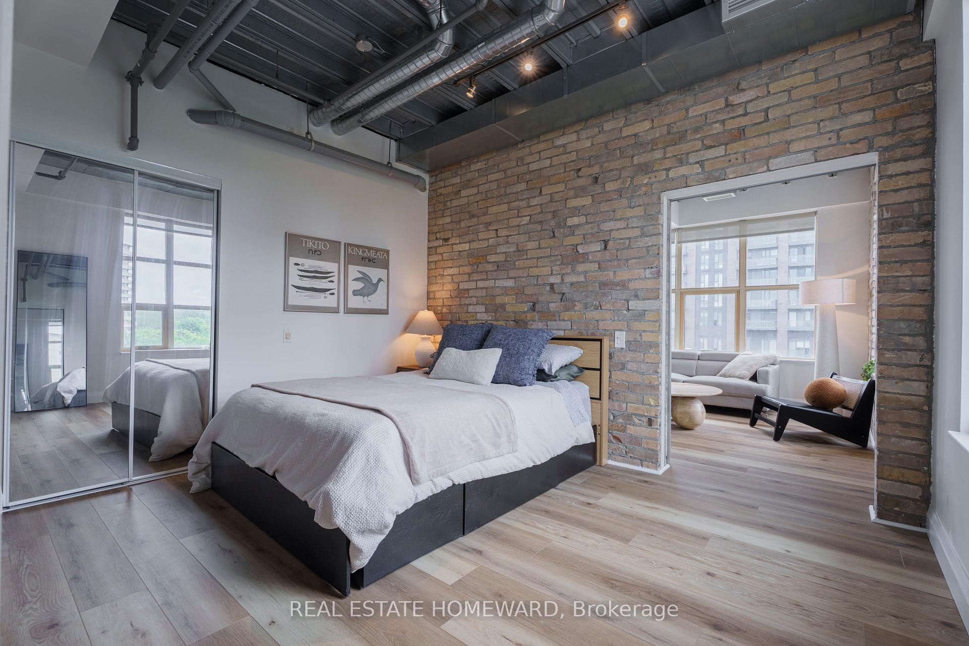 1 Bedroom Condo at 736 Dundas, Toronto For sale