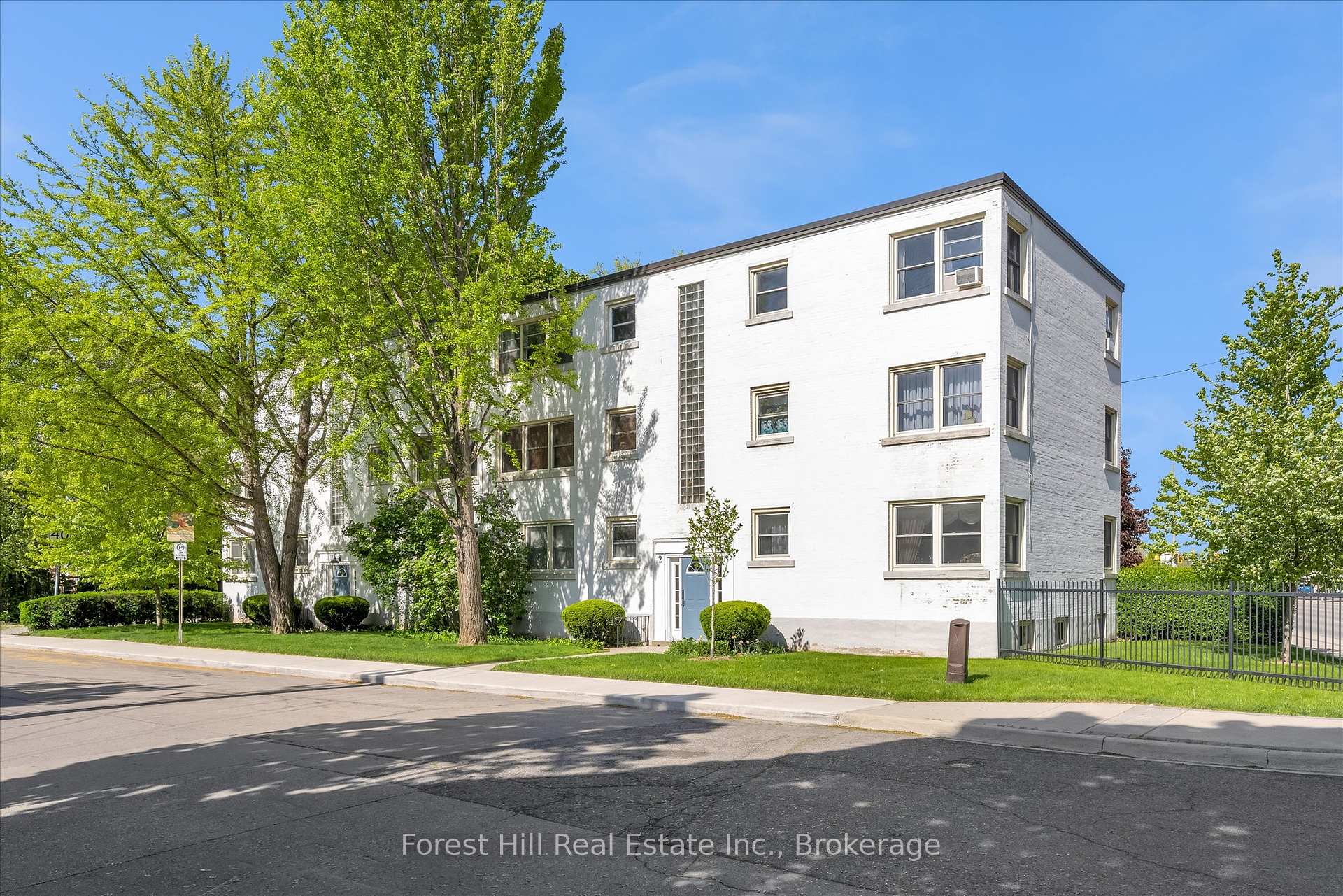 1 Bedroom Co-op at 2 Stroud, Hamilton For sale