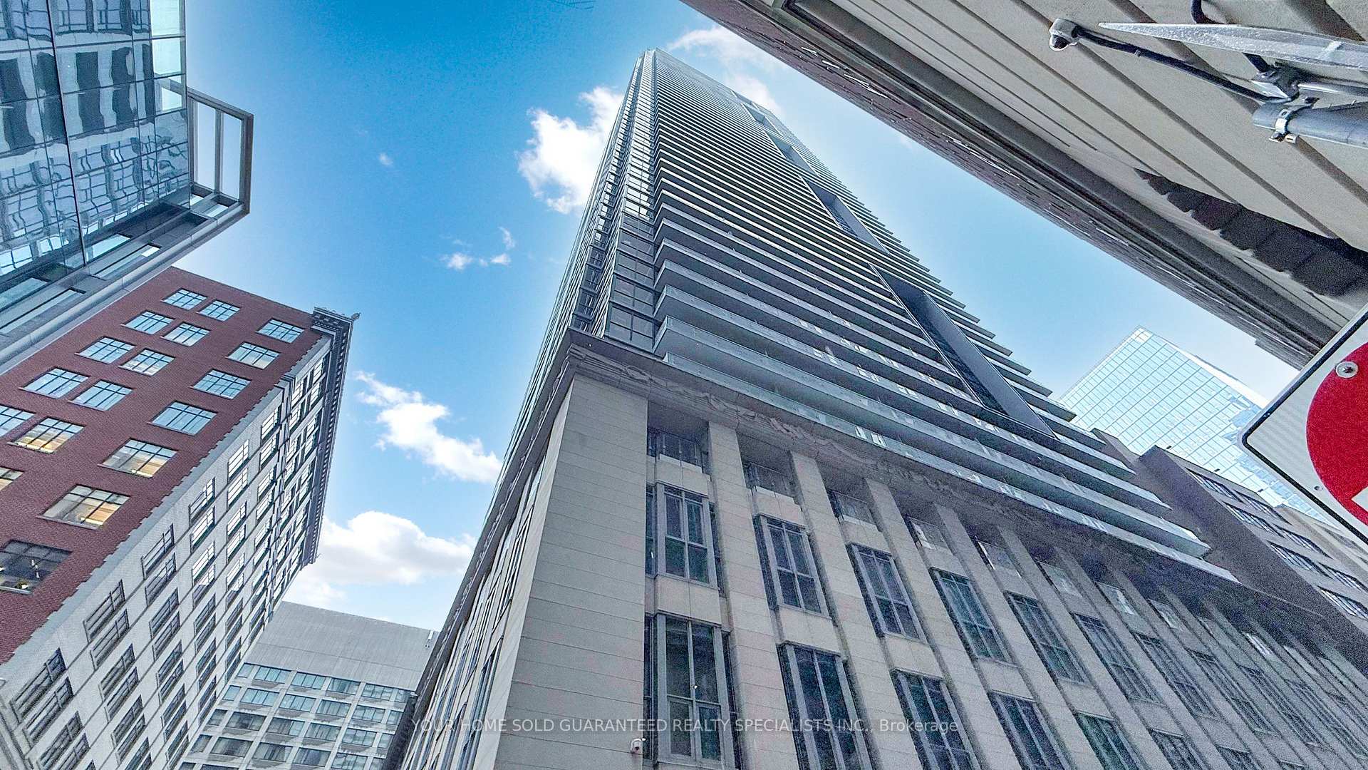 1 Bedroom Condo at 70 Temperance, Toronto For sale