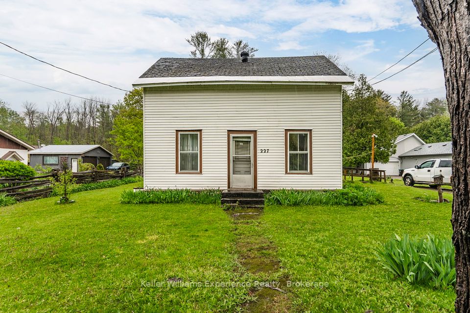 undefined ; MLS ID: S12175197