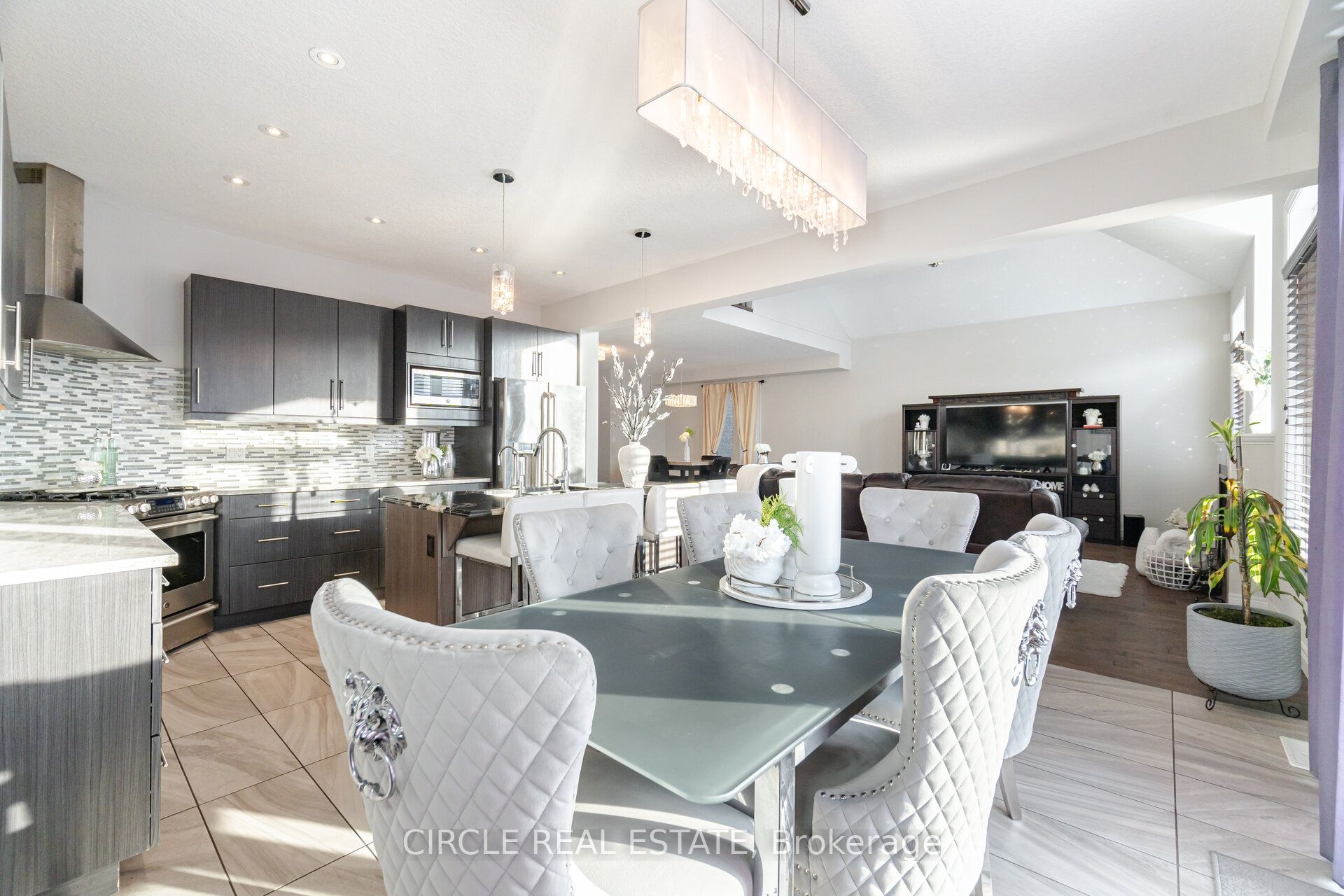 84 Taylor Drive, East Luther Grand Valley, ON L9W 6P3