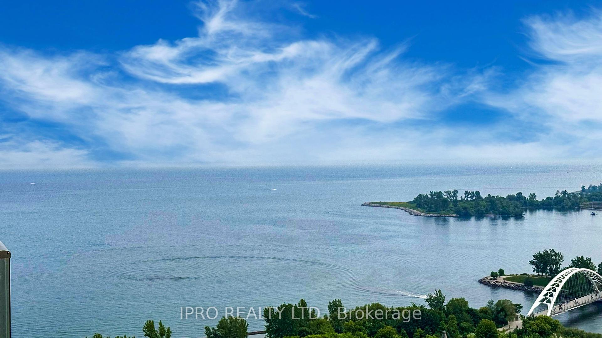 3 Bedrooms Condo at 103 The Queensway, Toronto For sale