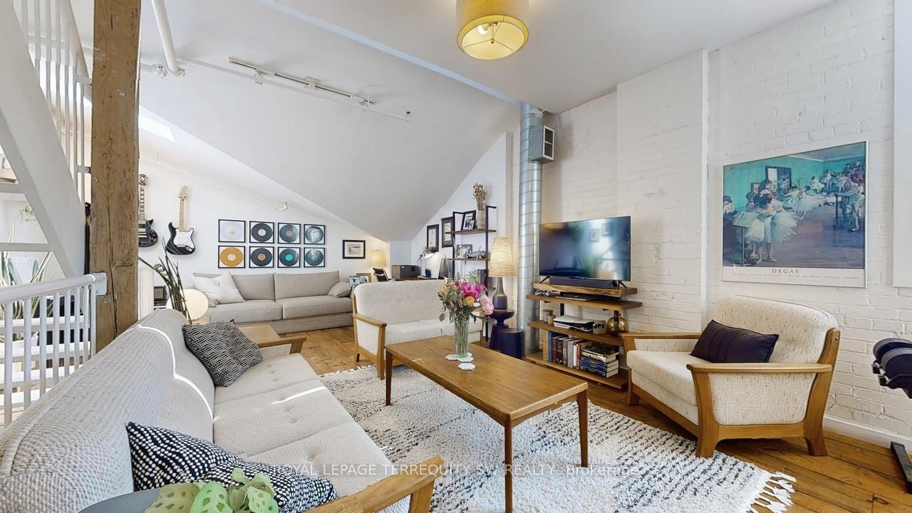2 Bedrooms Condo at 284 St Helens, Toronto For sale