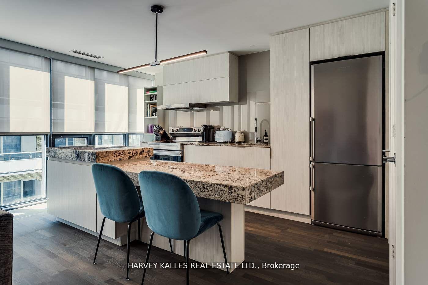 4 Bedrooms Condo at 101 Charles, Toronto For sale