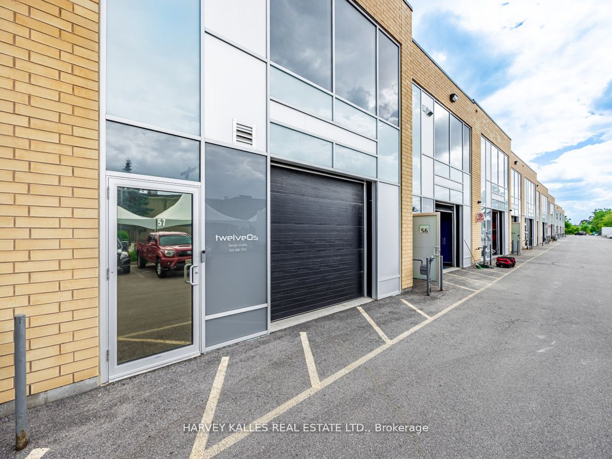 1215 Queensway N/A E 57/Rear