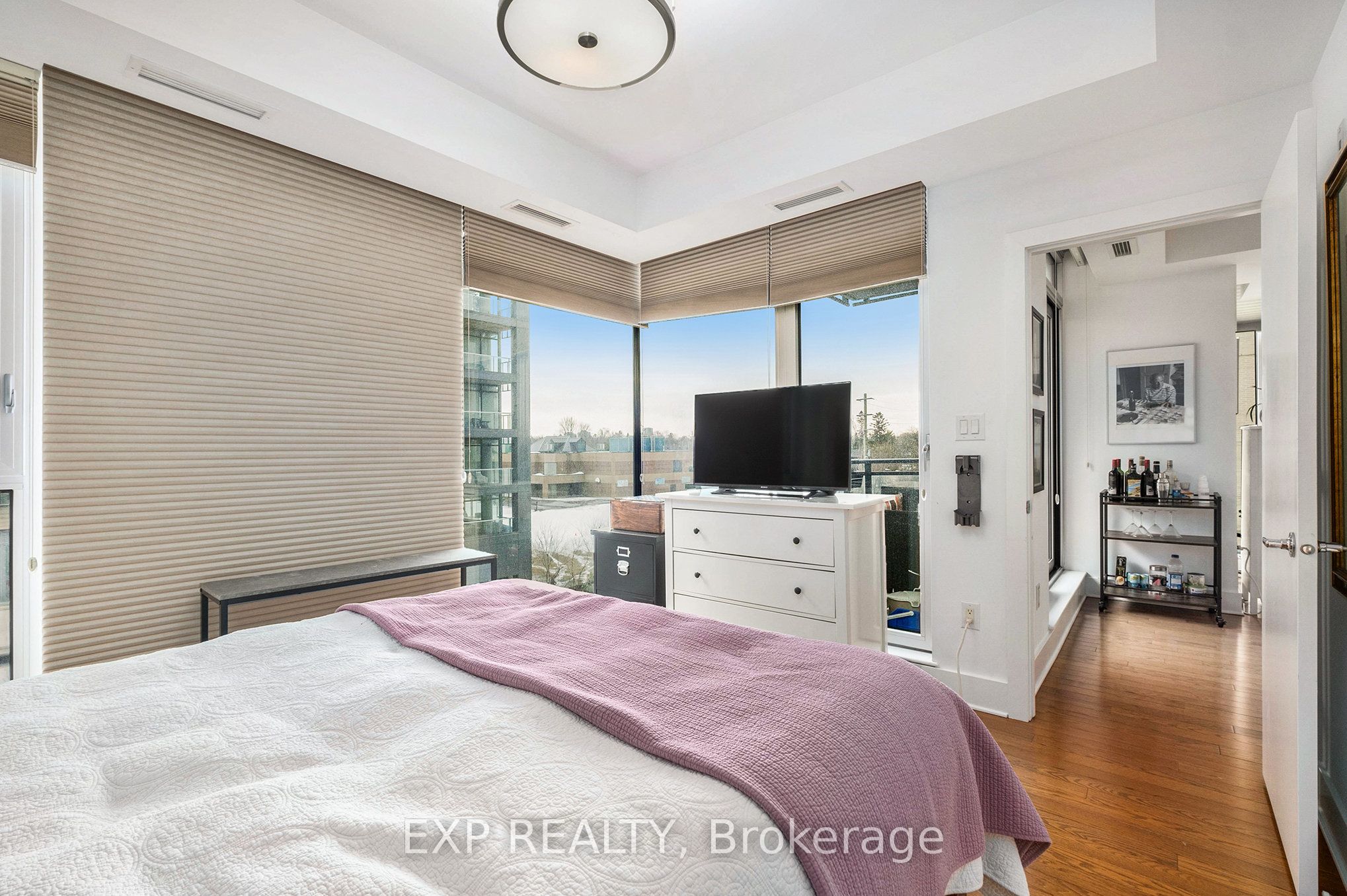 101 Richmond Road, #406