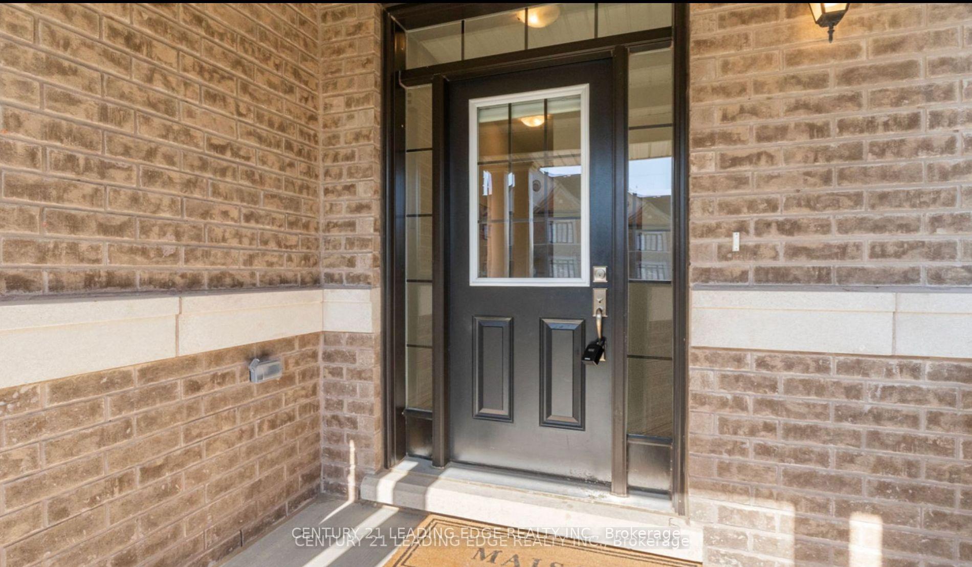 51 Macpherson Street, Whitby, ON L1P 0N5