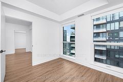 327 King Street W 4504