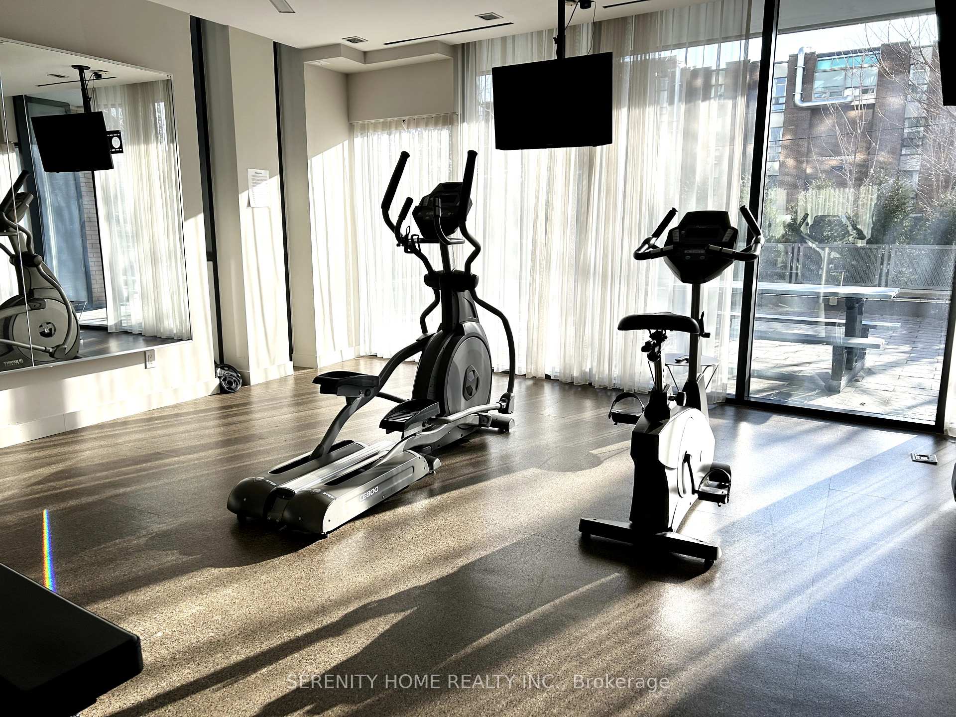 3 Bedrooms Condo at 85 The Donway,  Toronto For sale