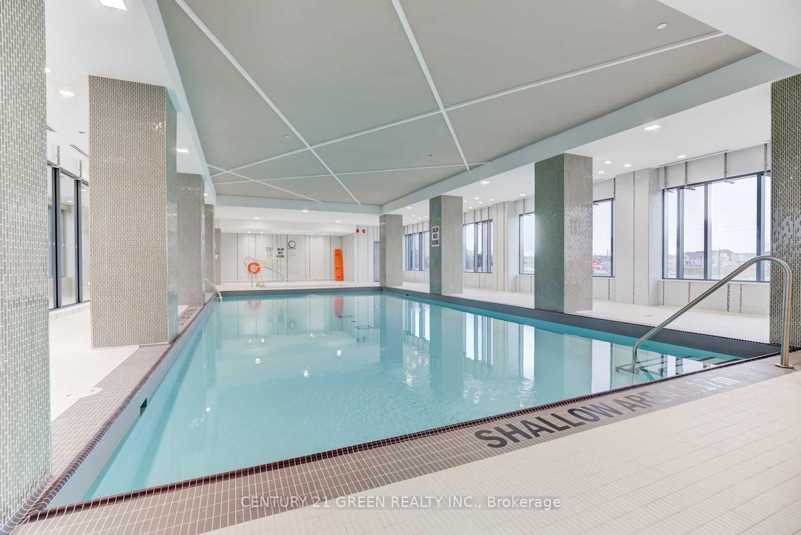 3 Bedrooms Condo at 5025 Four Springs, Mississauga For sale