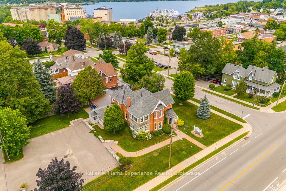 600 HUGEL Avenue, Midland, ON L4R 1W4