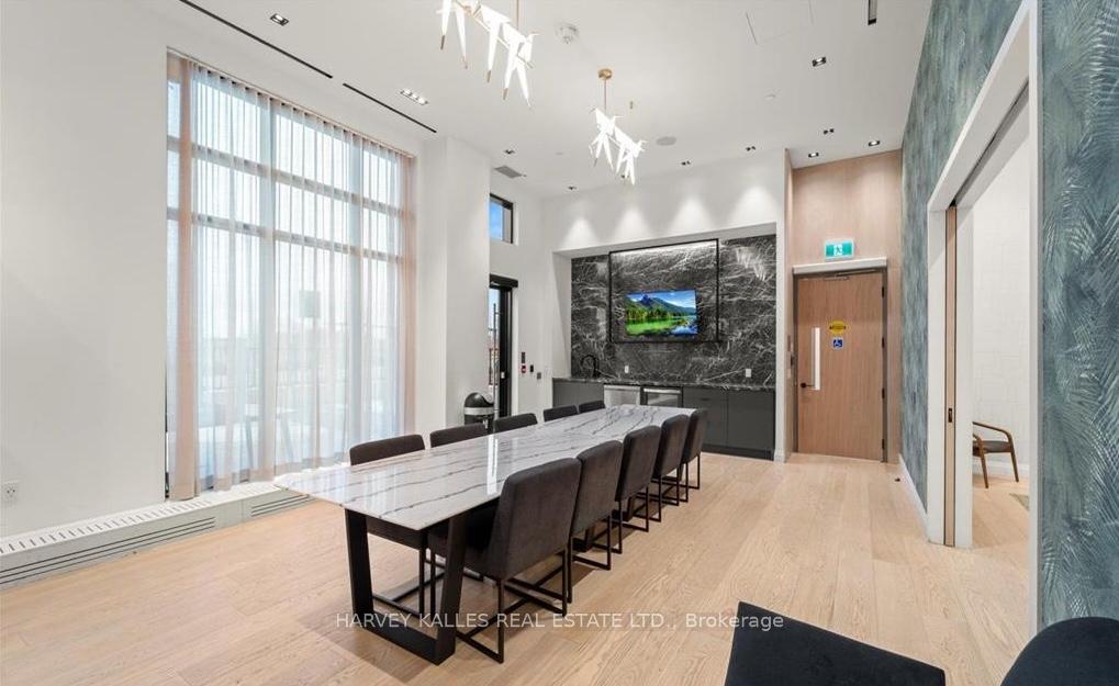 4 Bedrooms Condo at 60 George Butchart, Toronto For sale