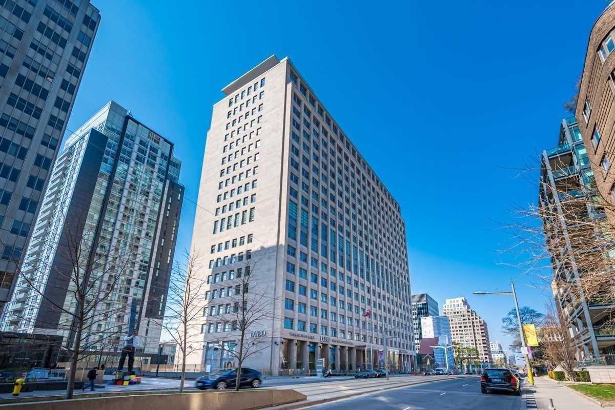 111 St Clair Avenue W 419