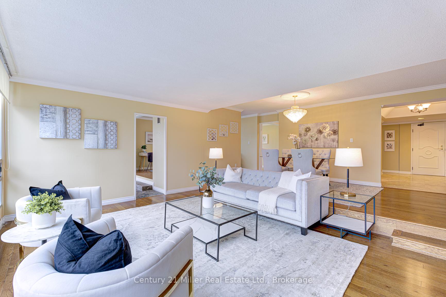 2 Bedrooms Condo at 2180 Marine, Oakville For sale