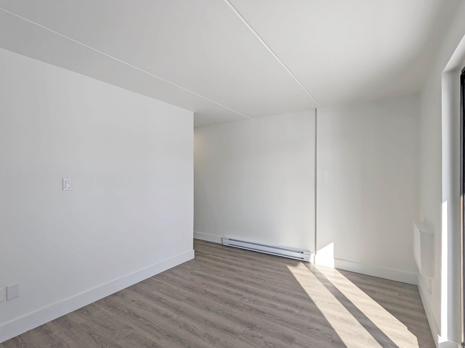 601 Dundas Street E 209