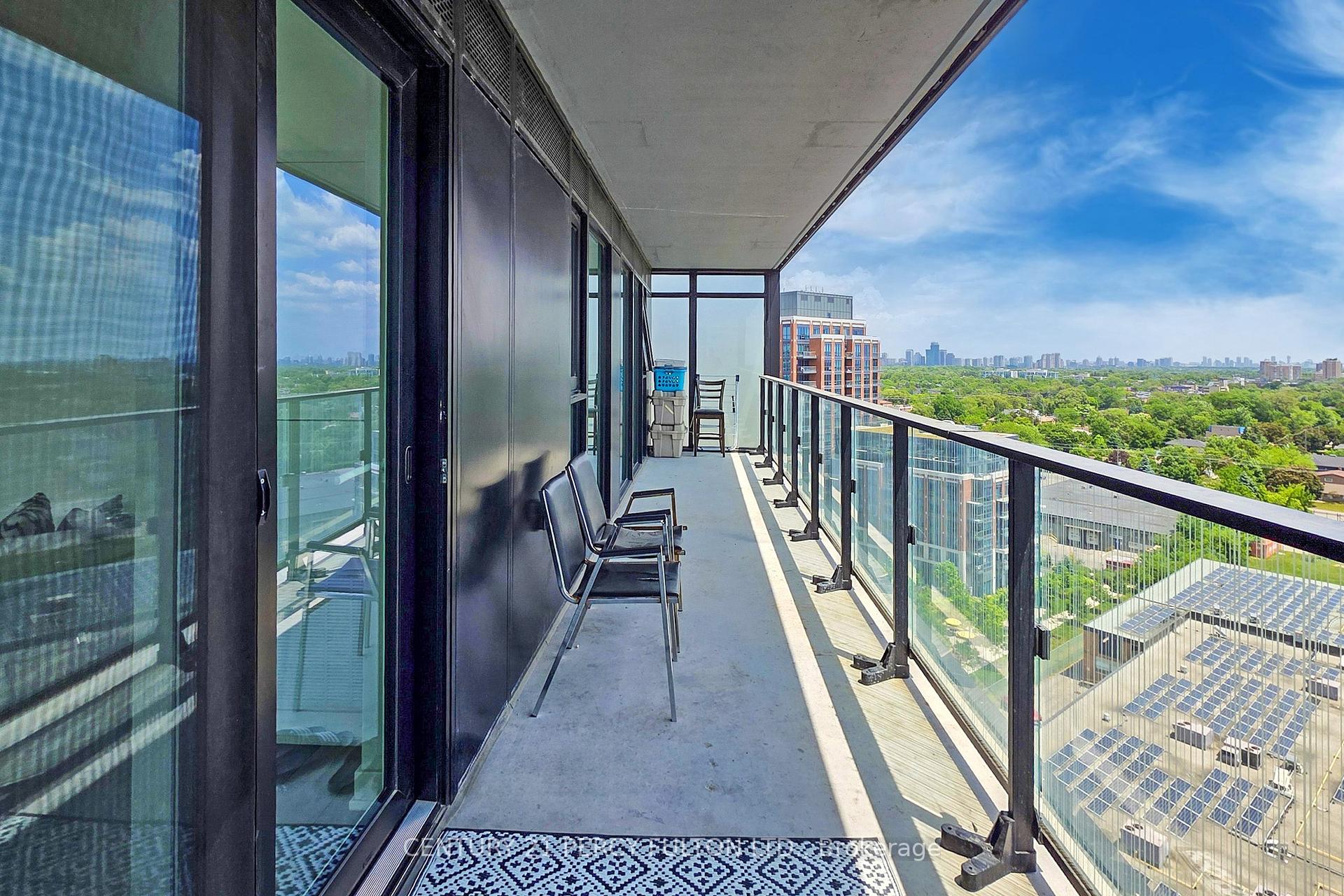 3 Bedrooms Condo at 8 Tippett, Toronto For sale