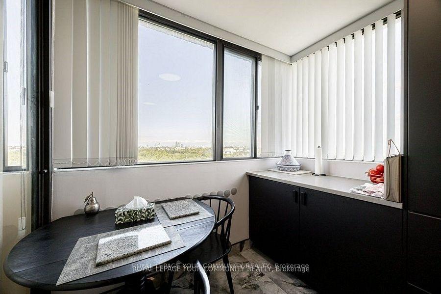 4 Bedrooms Condo at 133 Torresdale, Toronto For sale