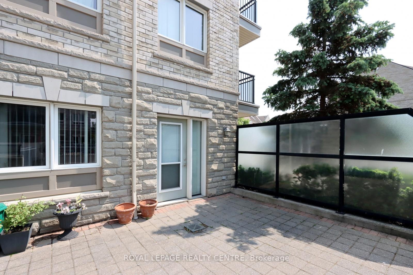 2 Bedrooms Condo at 5100 Winston Churchill, Mississauga For sale