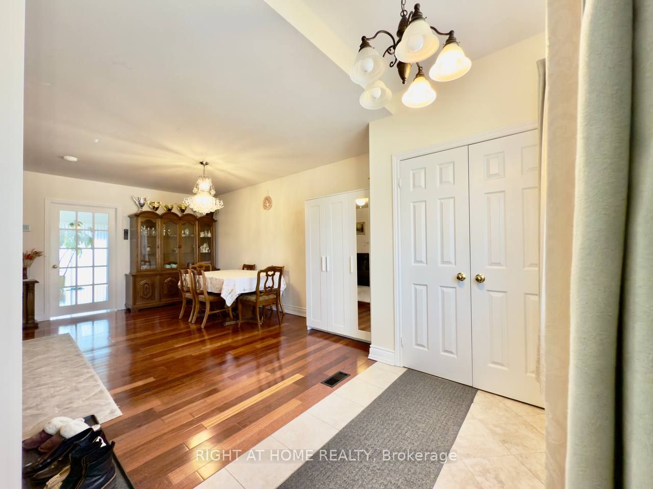 25 Burlingame Road