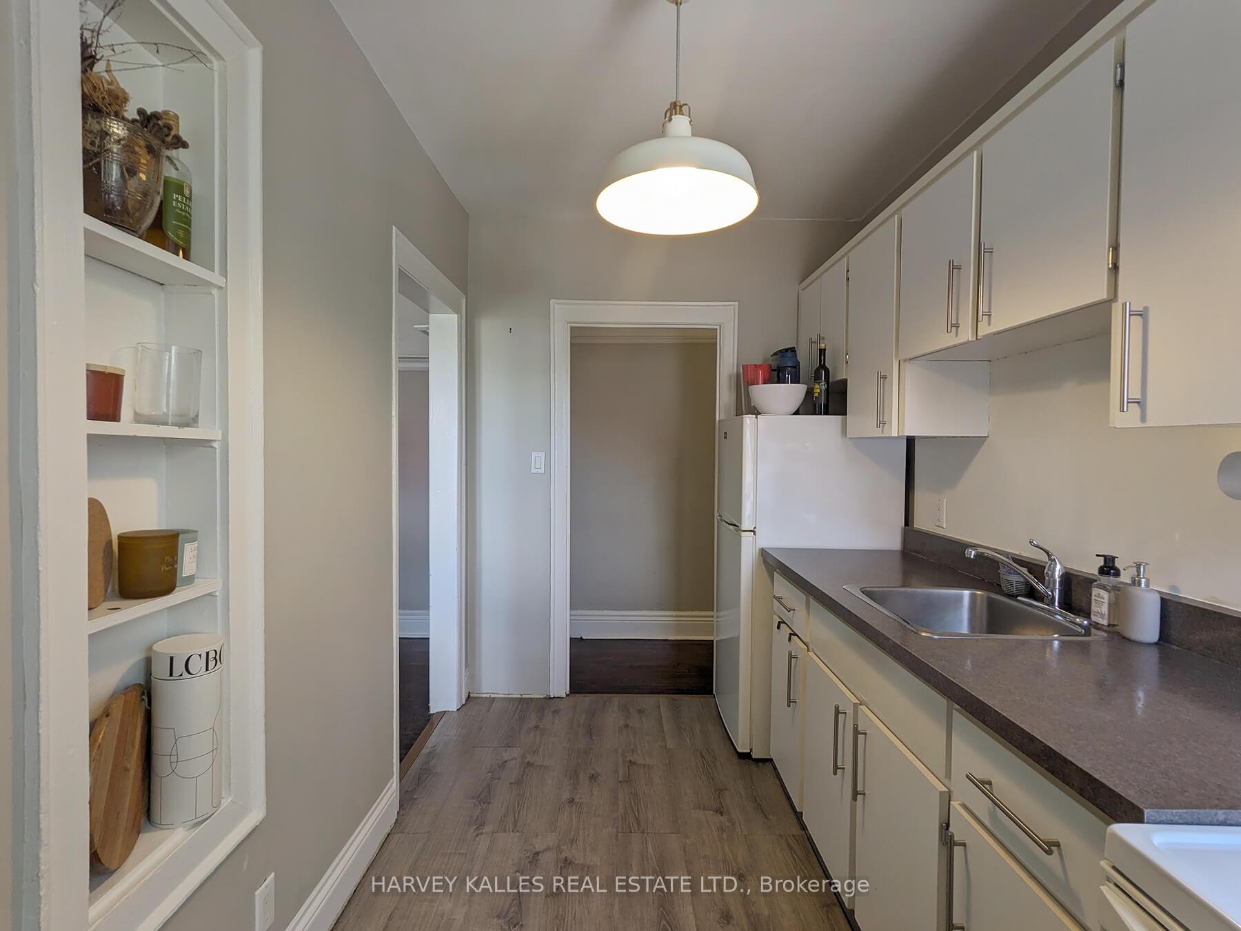 1 Brookdale Avenue 5