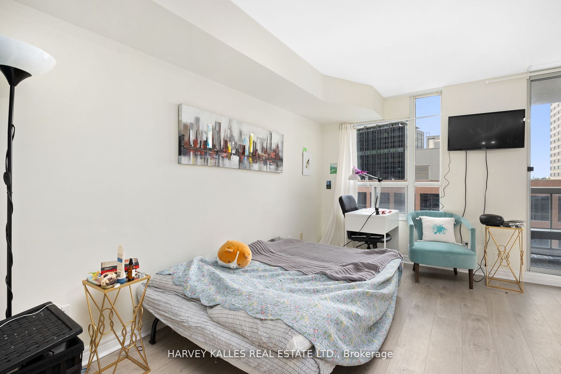 43 Eglinton Avenue E 1201
