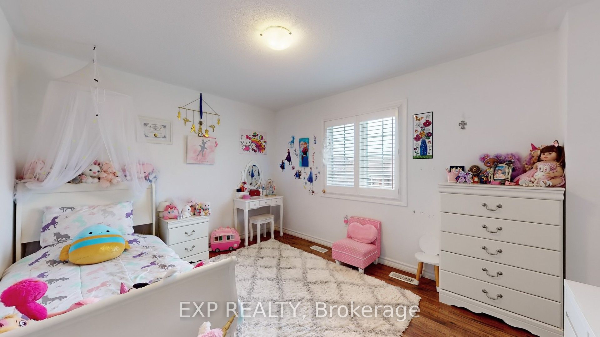 136 Donald Stewart Crescent