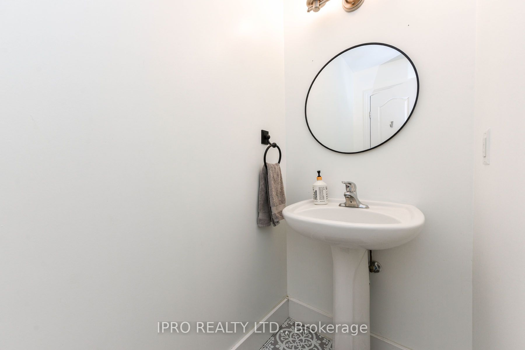 4055 Forest Run Avenue, #17