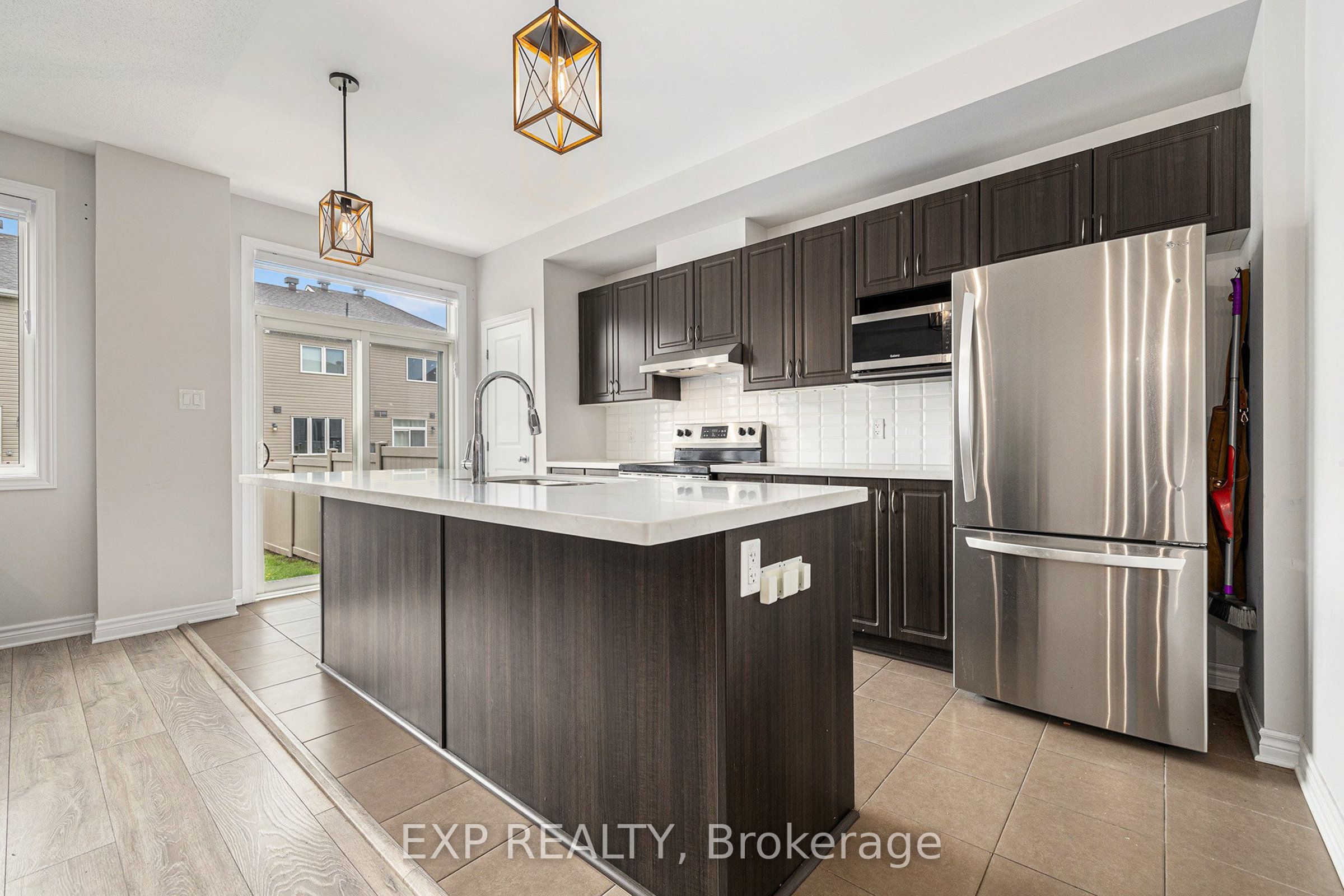 606 Geranium Walk