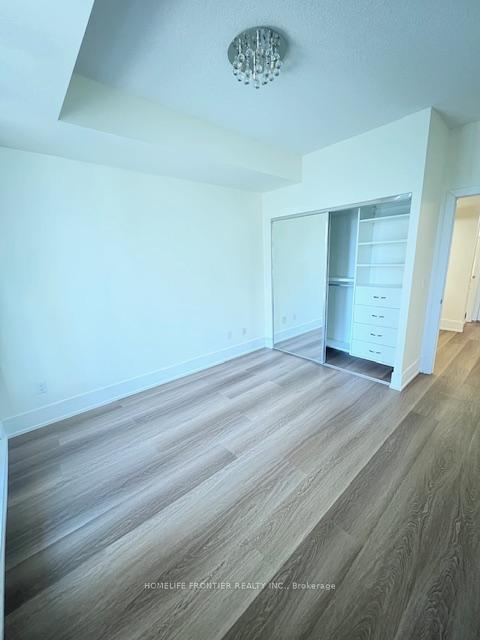 2 Bedrooms Condo at 35 Balmuto,  Toronto For sale