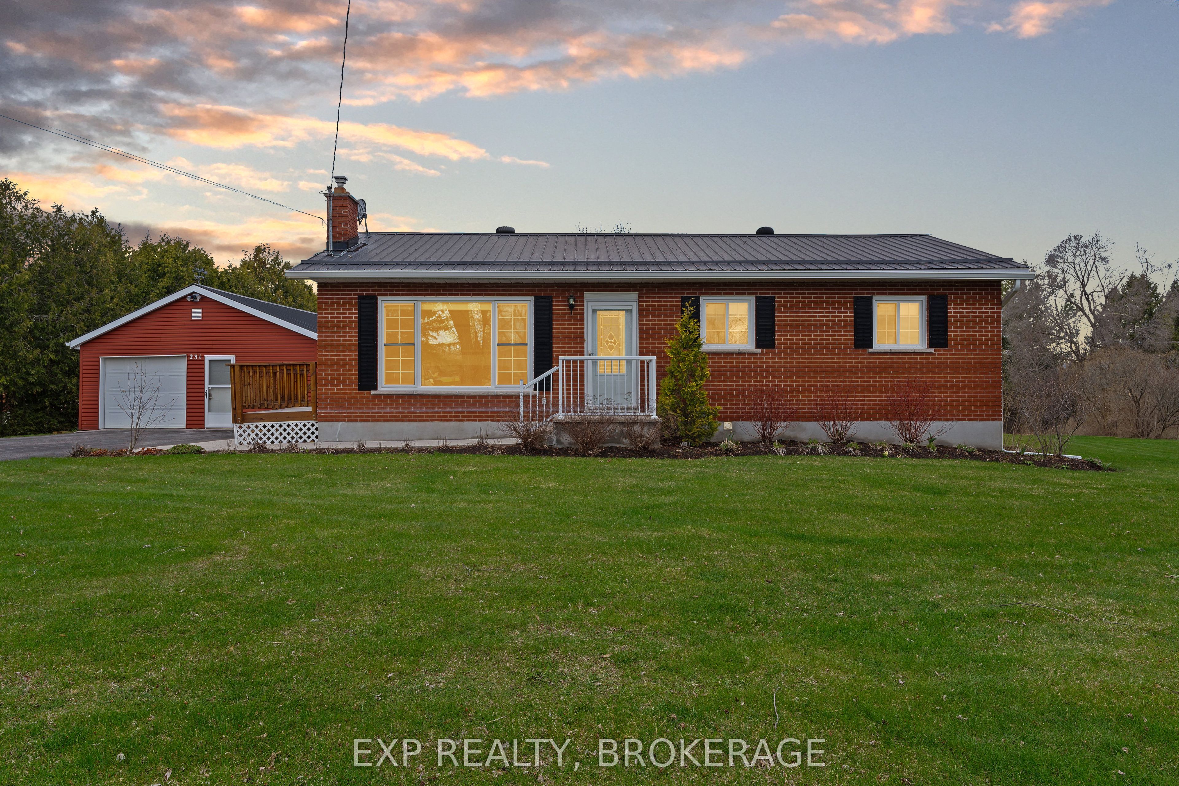 231 COUNTY 9 Road, Greater Napanee, ON K7R 0E3