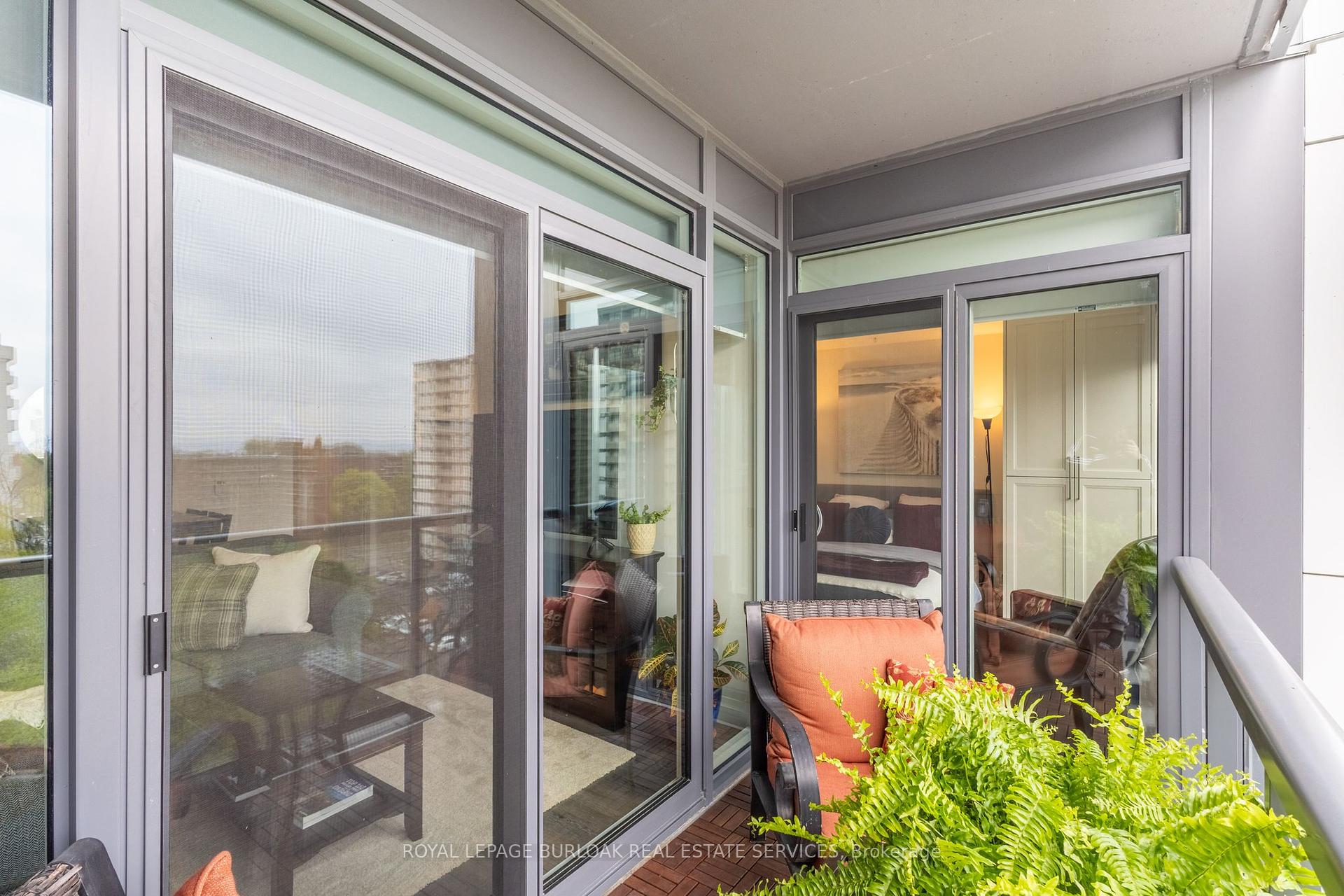 1 Bedroom Condo at 500 Brock, Burlington For sale