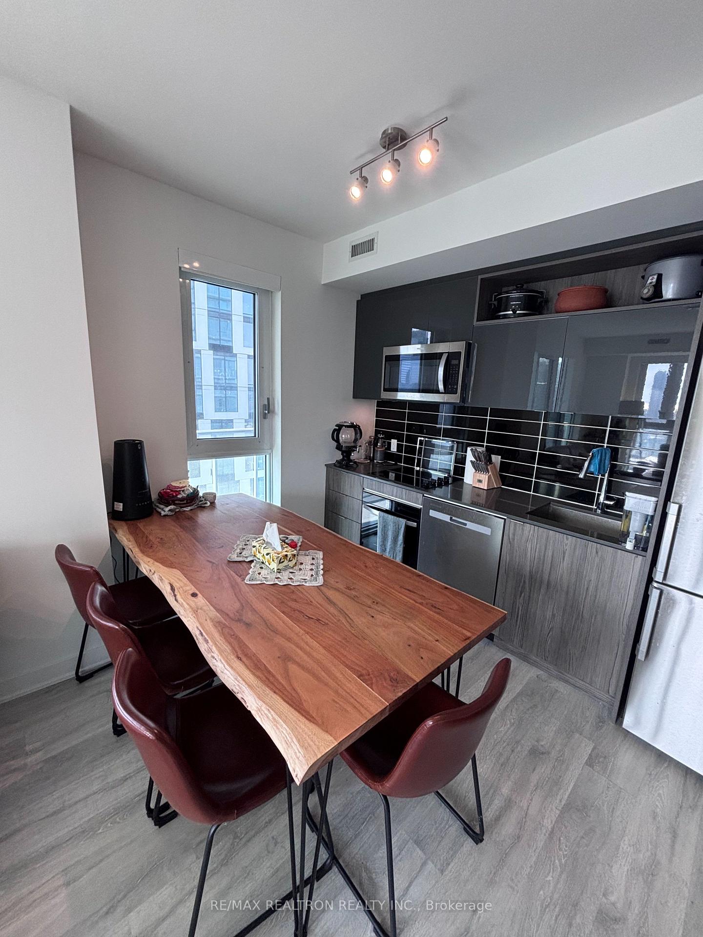 3 Bedrooms Condo at 100 Dalhousie, Toronto For sale