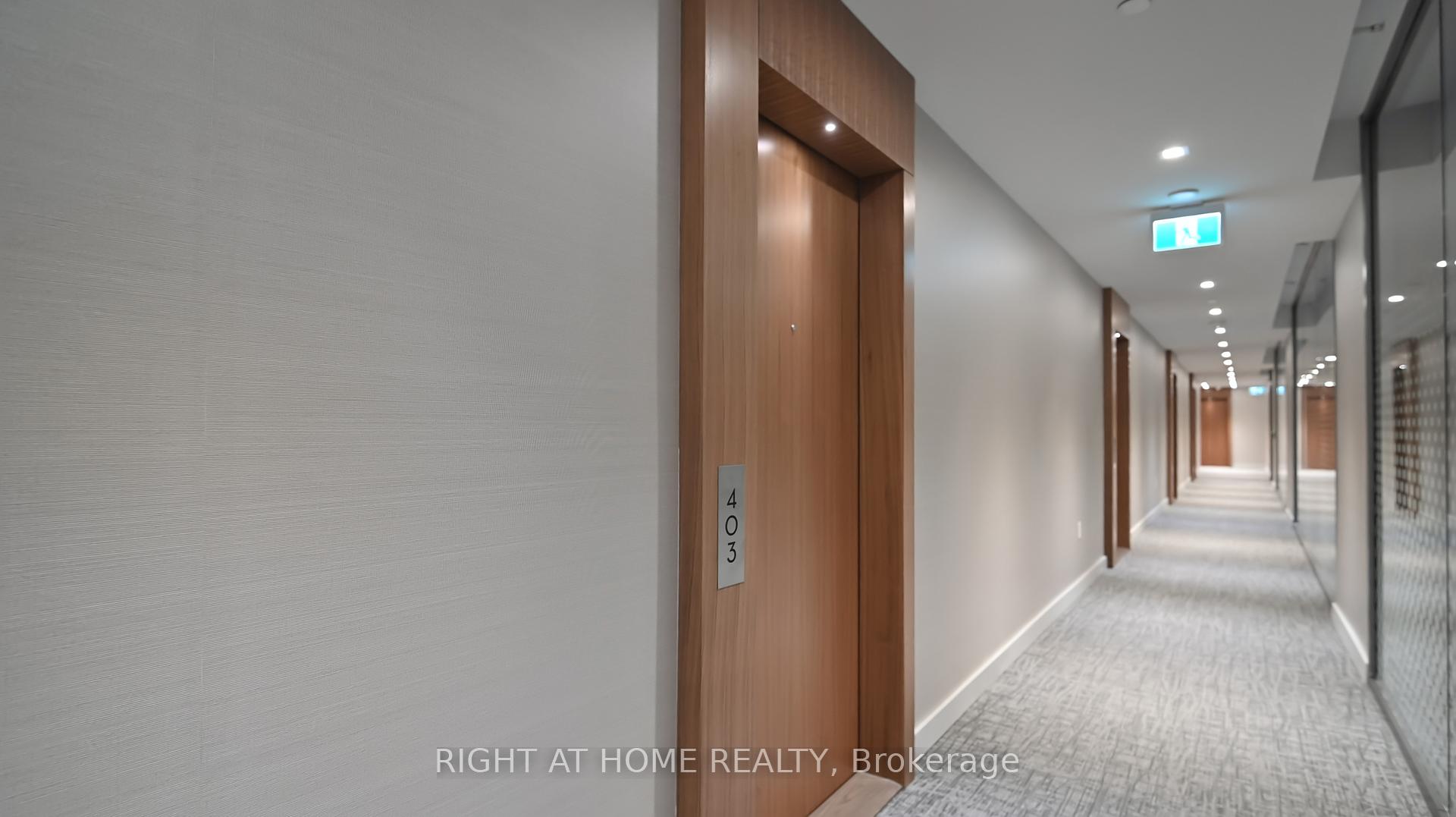 2 Bedrooms Condo at 15 Queens, Toronto For sale