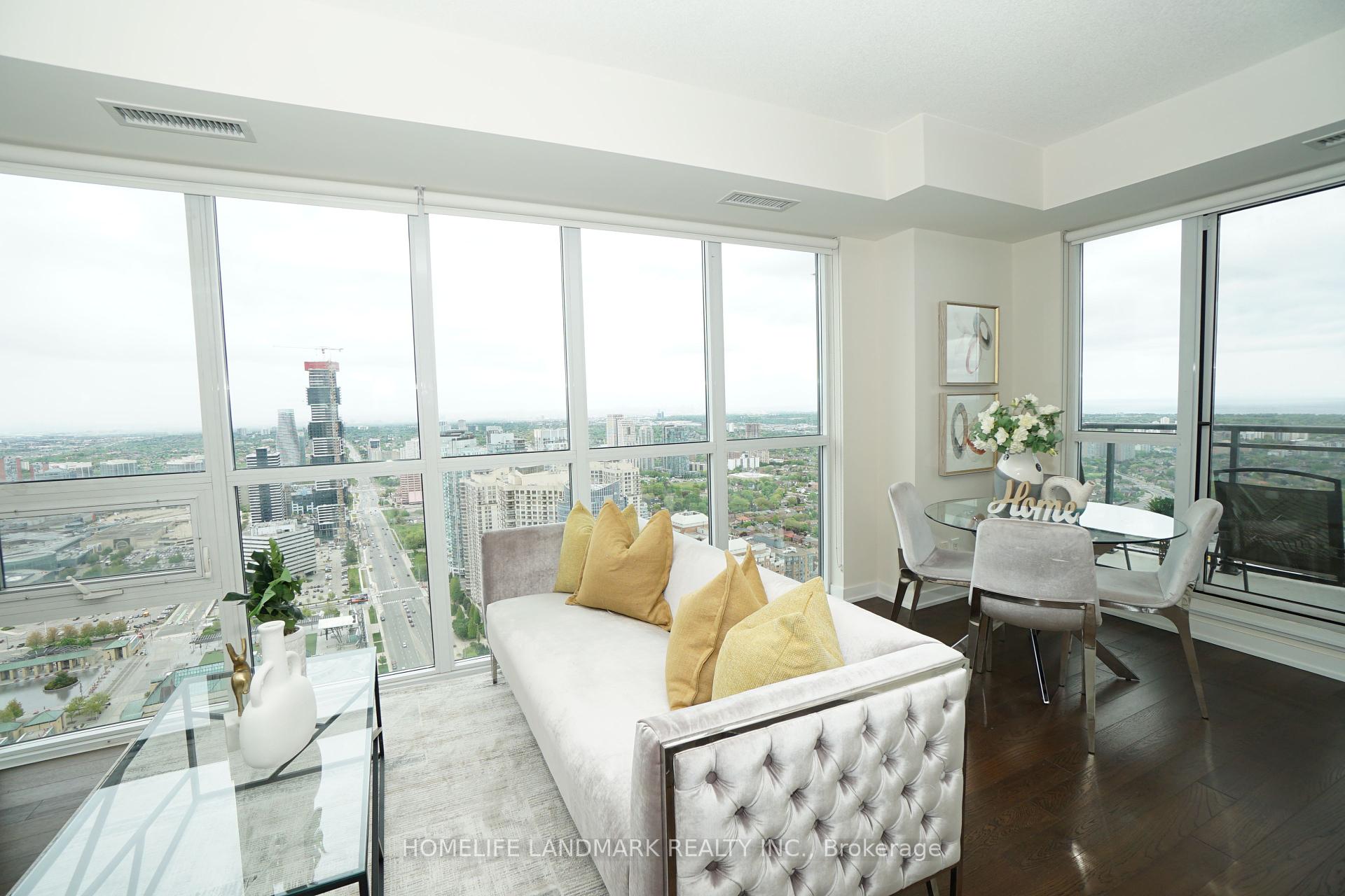 3 Bedrooms Condo at 4011 Brickstone, Mississauga For sale