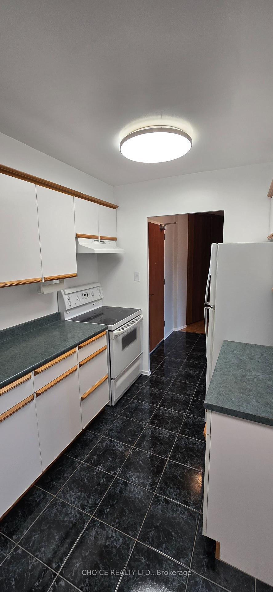 2 Bedrooms Condo at 714 The West Mall, Toronto For sale