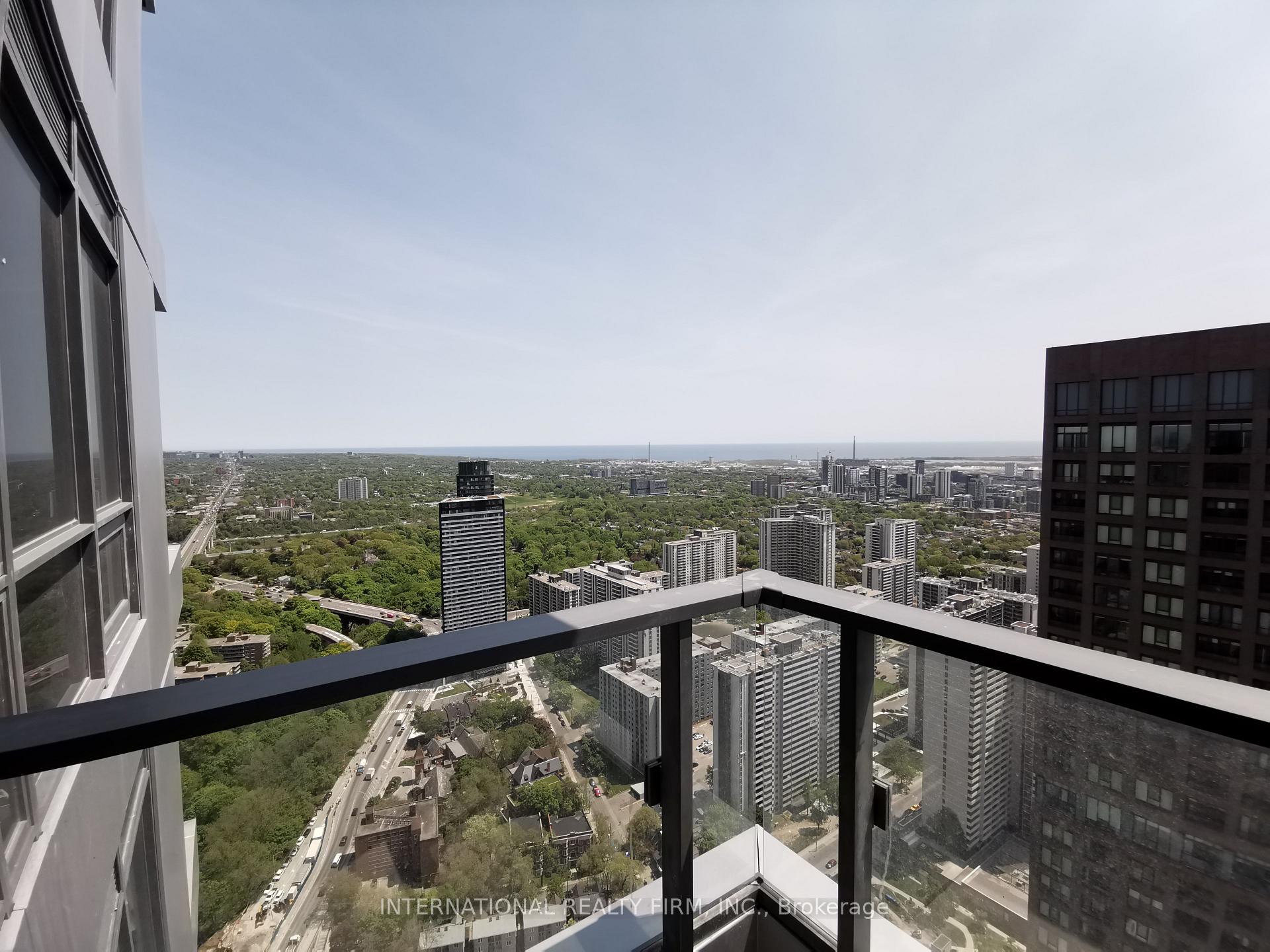 2 Bedrooms Condo at 395 Bloor, Toronto For sale