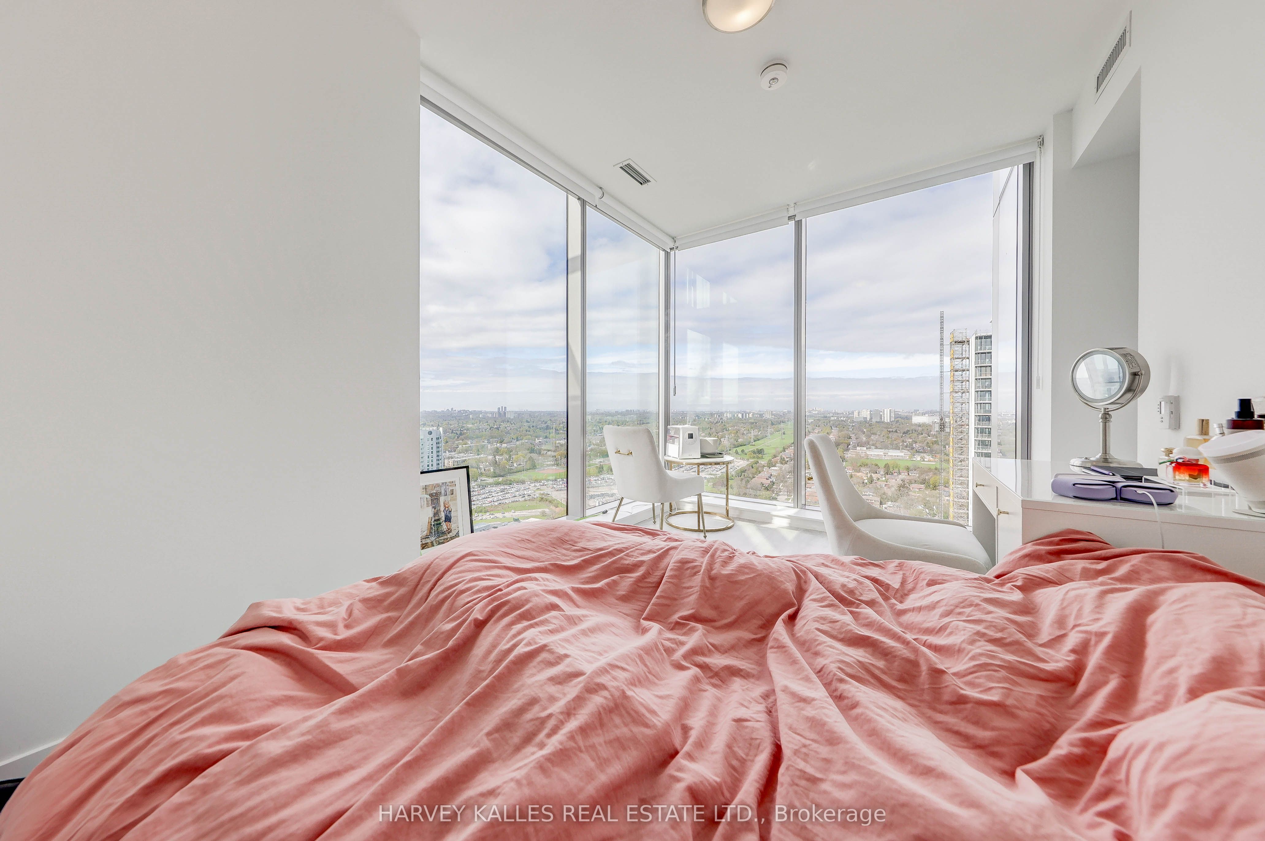 7 Golden Lion Heights N2908