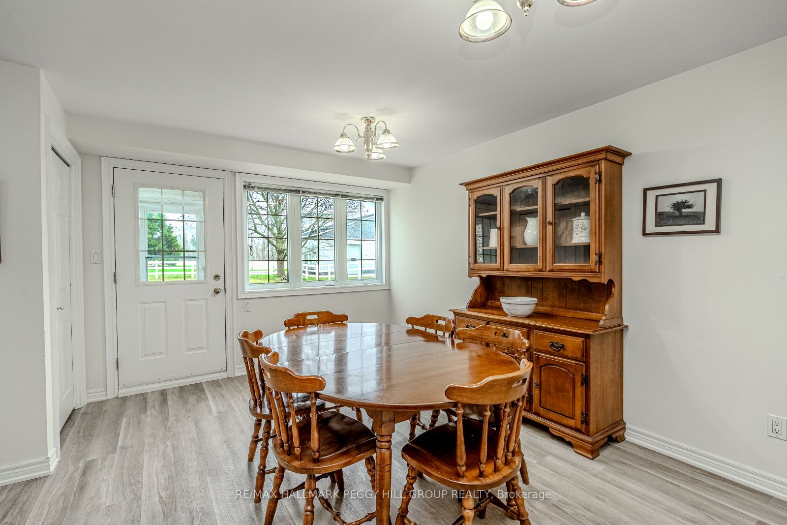 1331 Flos Road 3 E