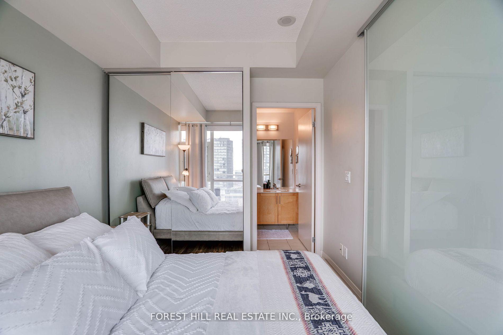 2 Bedrooms Condo at 220 Victoria, Toronto For sale
