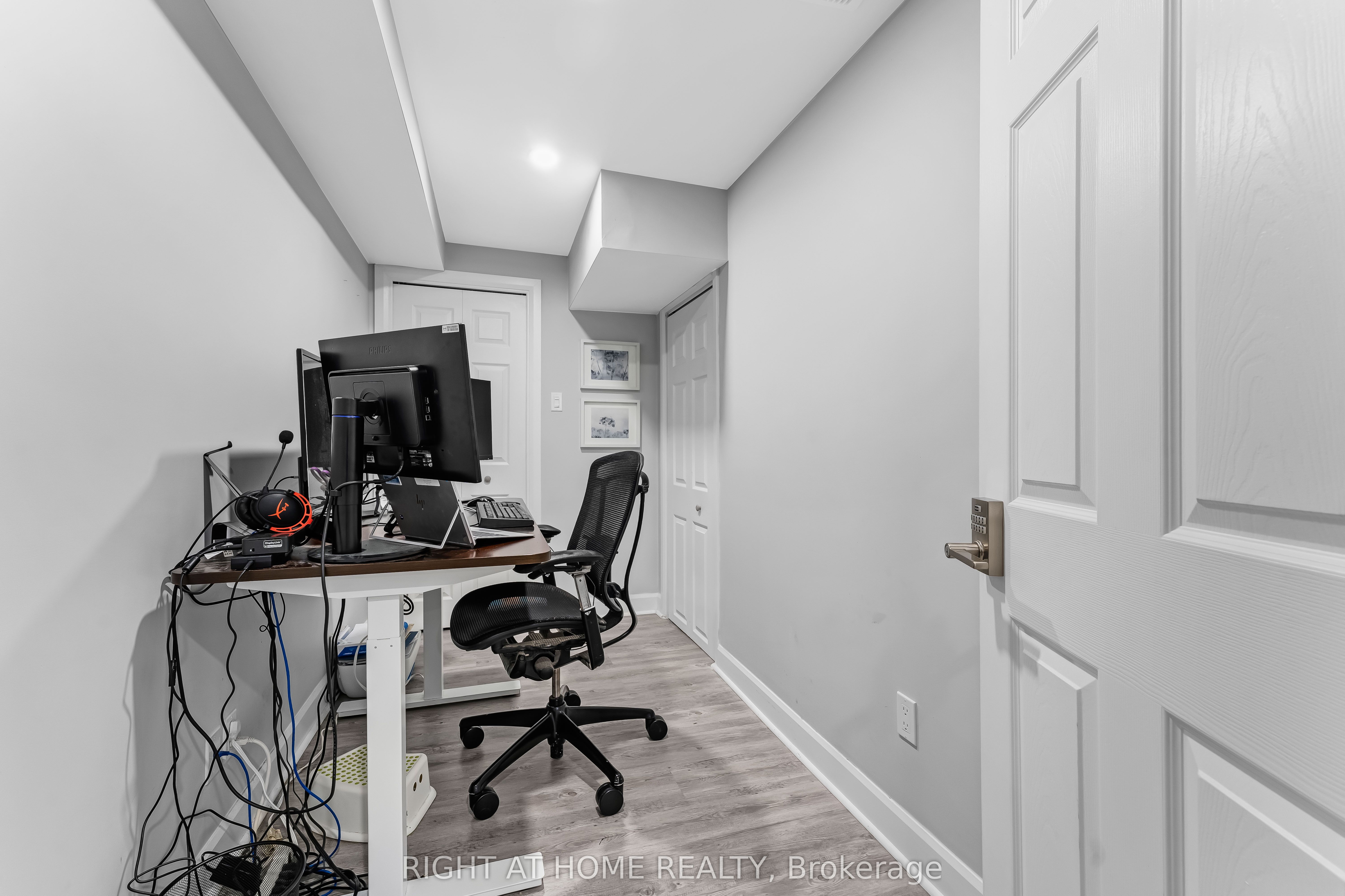 218 Aquarium Avenue, OrleansCumberlandandArea, ON K4A 1K7