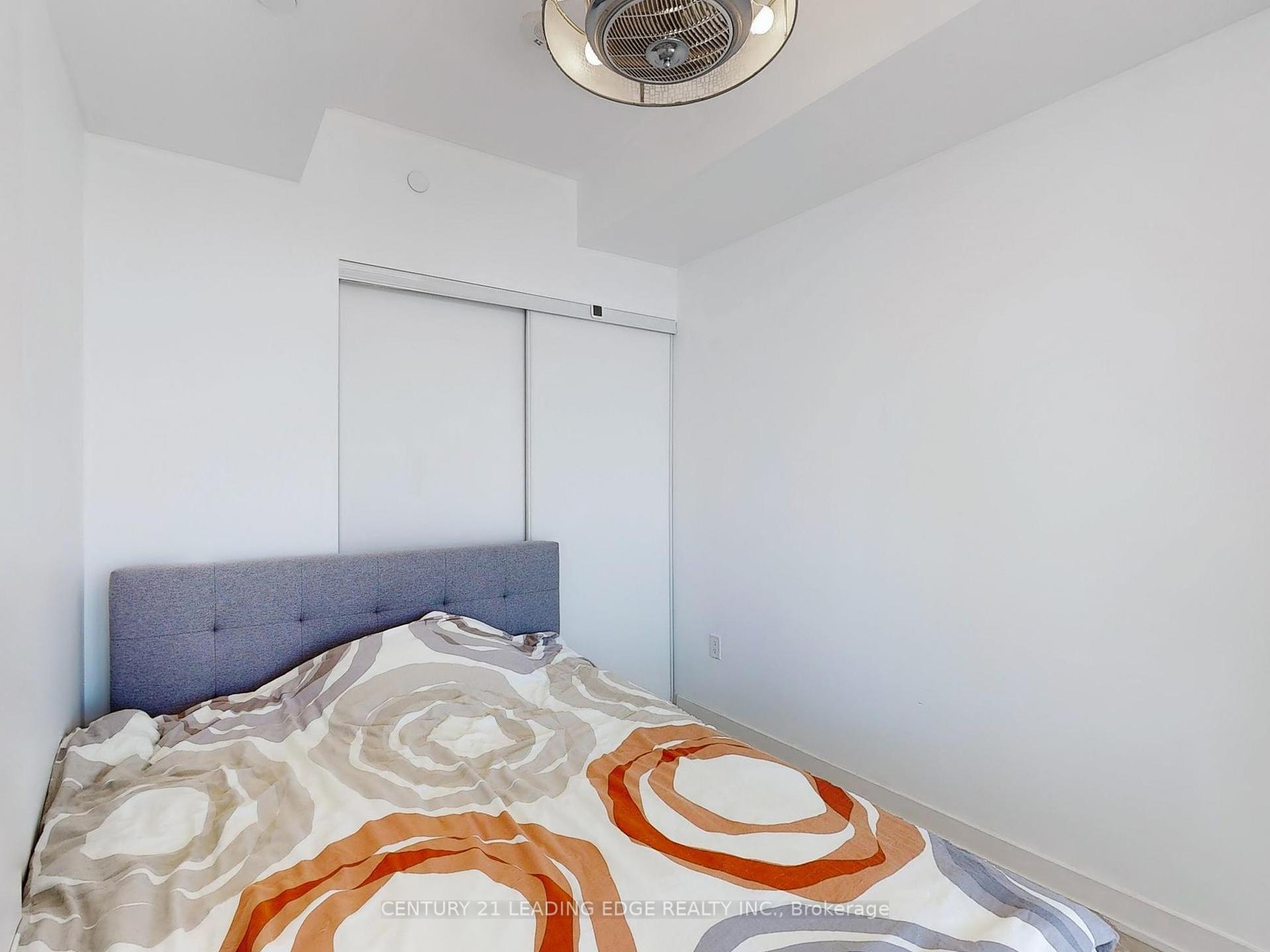 1 Bedroom Condo at 15 Queens,  Toronto For sale