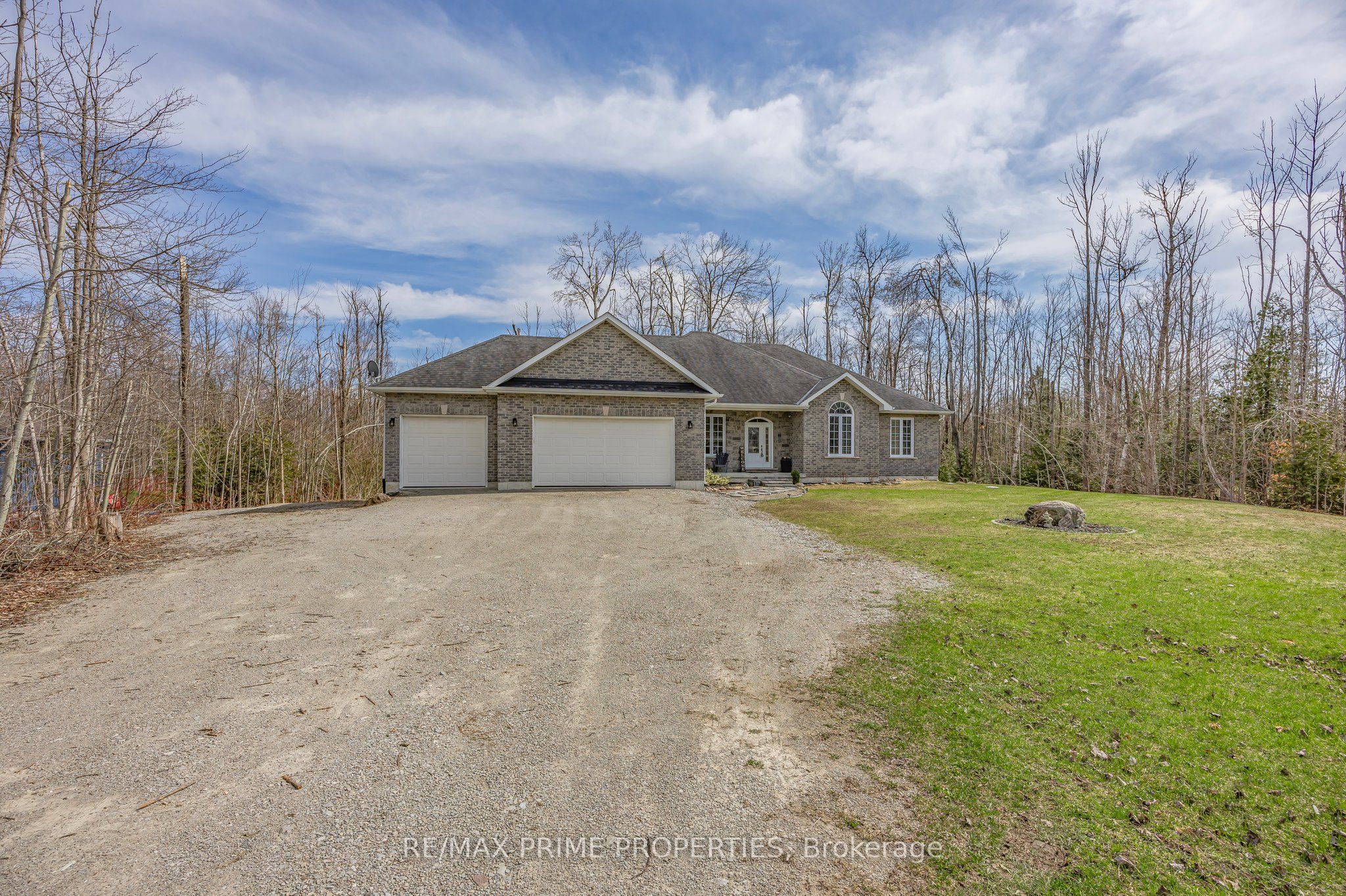 33 Springhome Road, Oro-Medonte, ON L0L 1T0