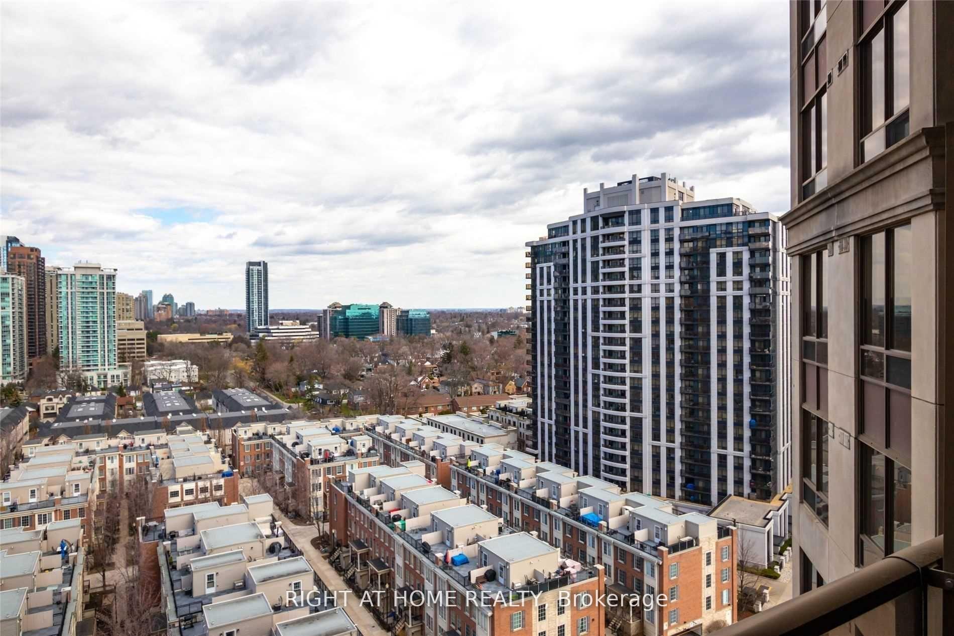 2 Bedrooms Condo at 80 Harrison Garden,  Toronto For sale